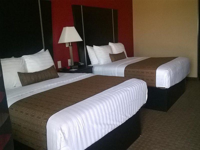 Rodeway Inn Dilley Экстерьер фото