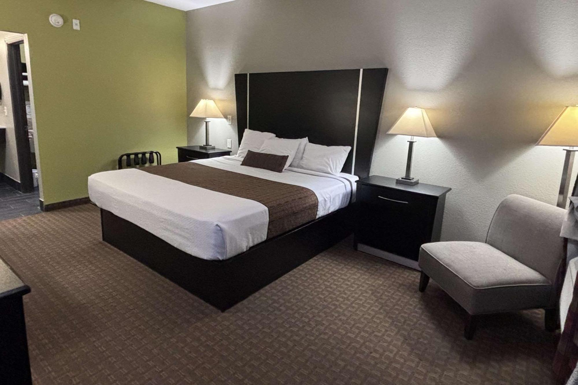 Rodeway Inn Dilley Экстерьер фото