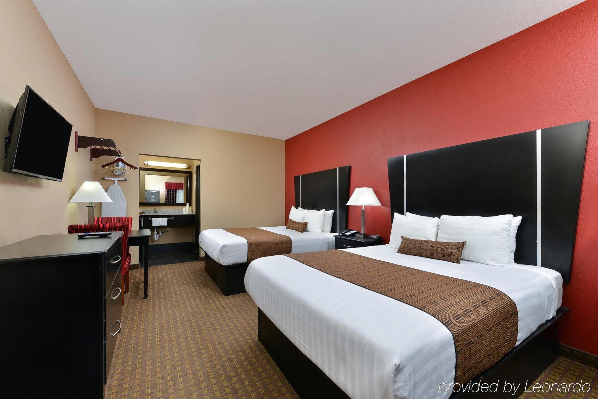 Rodeway Inn Dilley Экстерьер фото